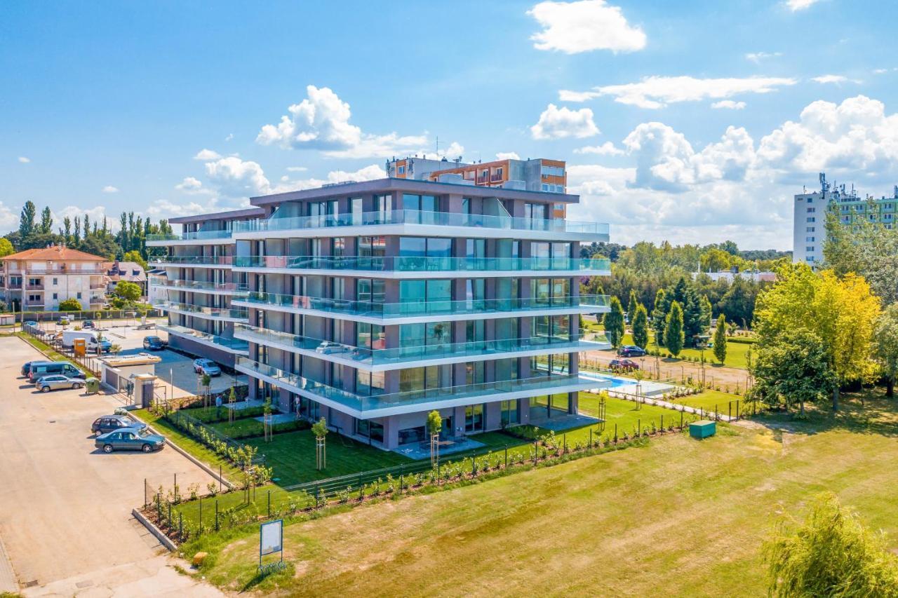 Myflat Coral Beach Apartment Шиофок Экстерьер фото