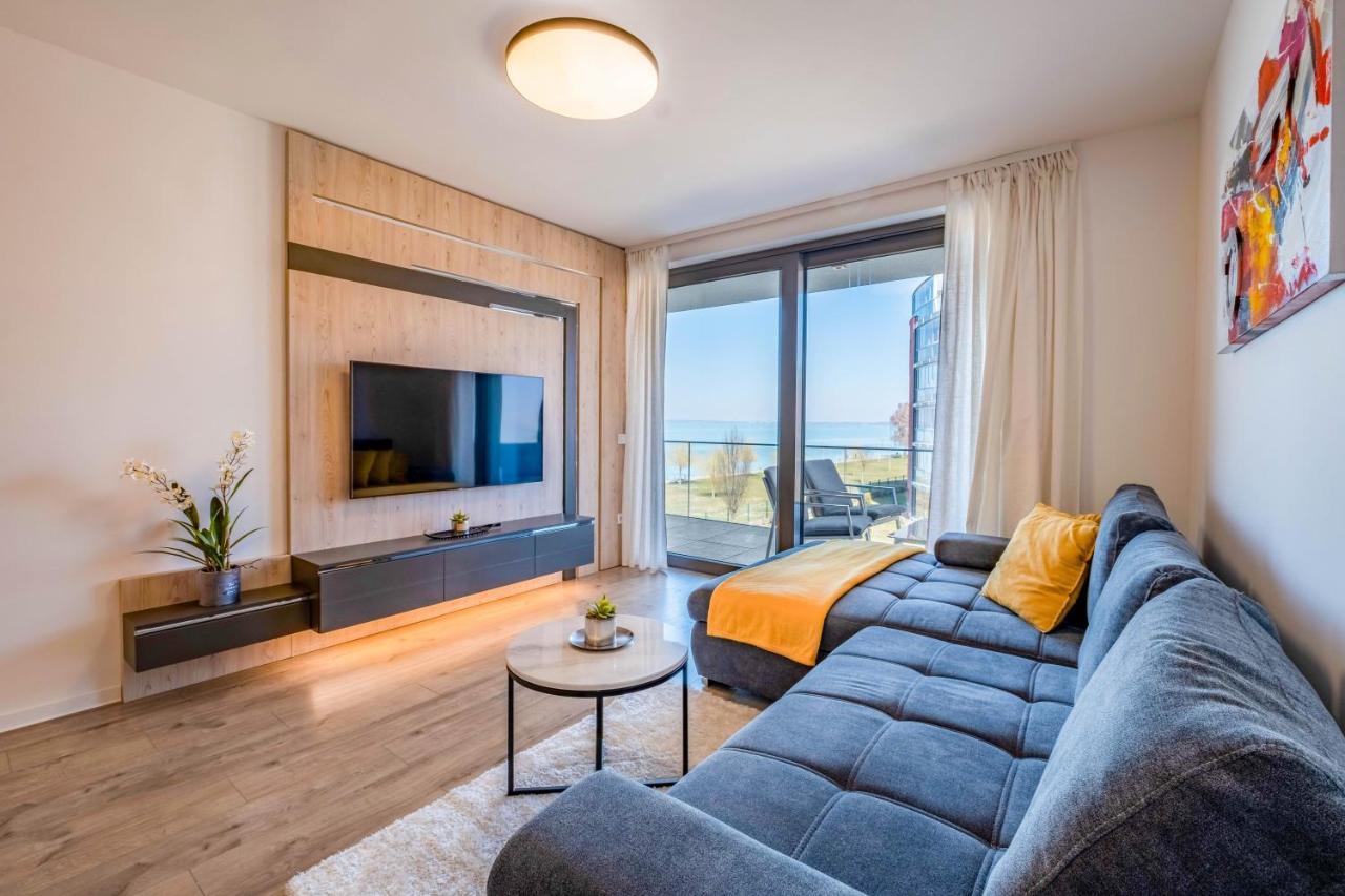 Myflat Coral Beach Apartment Шиофок Экстерьер фото